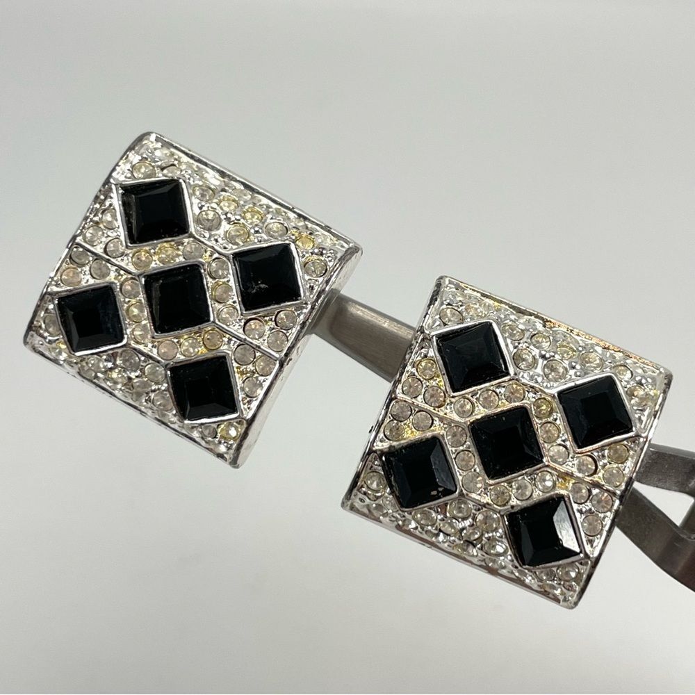 Vintage Napier Black White Glass Rhinestone Clip On Earrings Silver Tone Estate